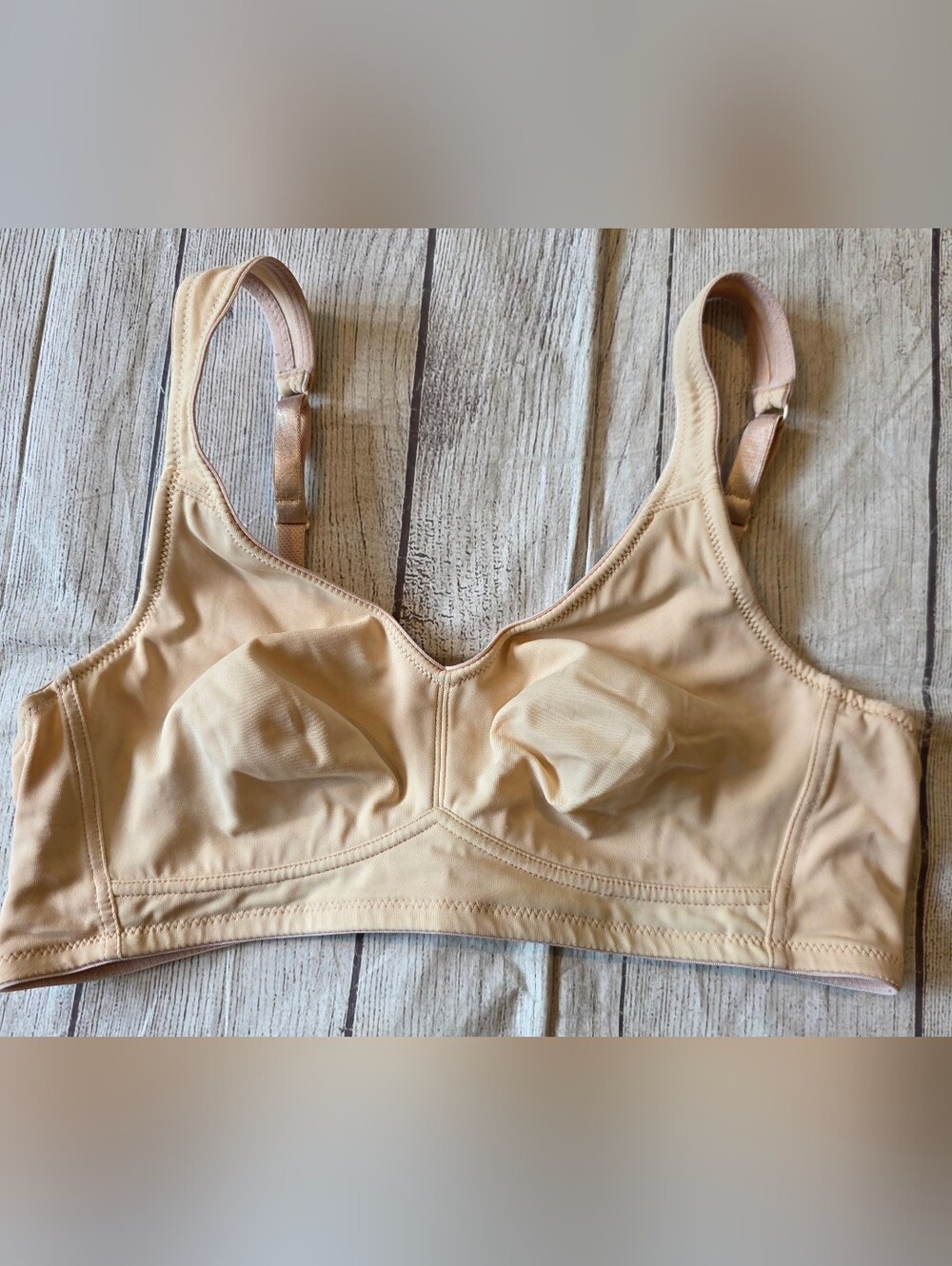 Amoena Marlena Wireless Soft Cup Mastectomy Bra Size 38B Nude Comfort
